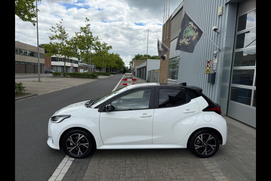 Toyota Yaris 1.5 Hybrid 115 First Edition ECC/PDC V&A/CAMERA