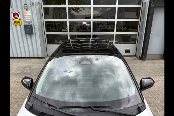 Toyota Yaris 1.5 Hybrid 115 First Edition ECC/PDC V&A/CAMERA
