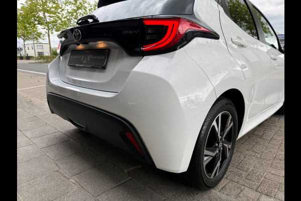 Toyota Yaris 1.5 Hybrid 115 First Edition ECC/PDC V&A/CAMERA