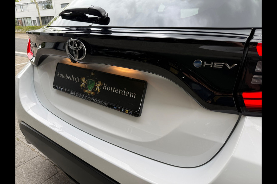 Toyota Yaris 1.5 Hybrid 115 First Edition ECC/PDC V&A/CAMERA