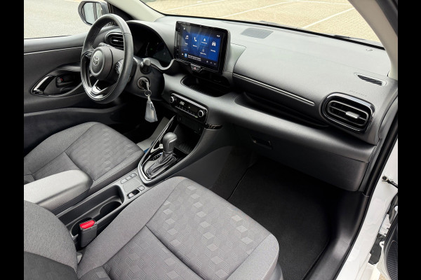 Toyota Yaris 1.5 Hybrid 115 First Edition ECC/PDC V&A/CAMERA