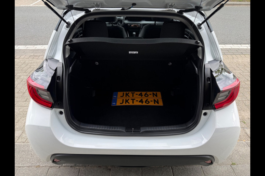 Toyota Yaris 1.5 Hybrid 115 First Edition ECC/PDC V&A/CAMERA