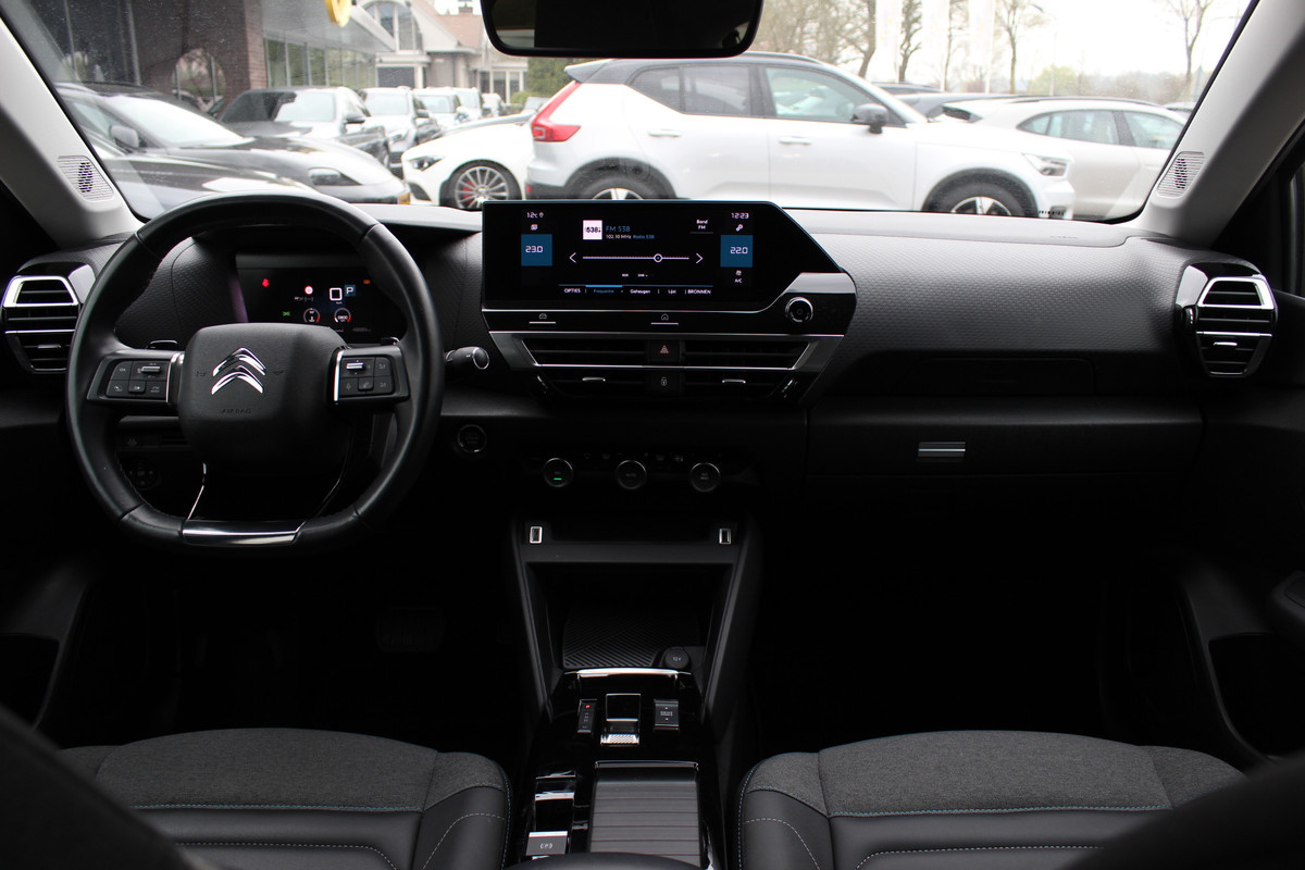 Citroën C4 1.2 Puretech Shine / Camera / Head-up / Keyless / Leder / 18'' / Navigatie / DAB / Dodehoek / ACC / Virtual Cockpit