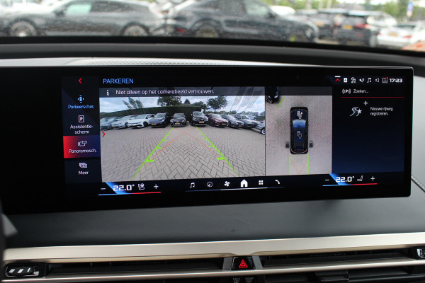 BMW iX M60 High Executive 112 kWh 27.972 km! / SOh 96,8% / Trekhaak / Panoramadak / 360Camera / Head-up / Bowers&Wilkens / Softclose / 22'' / Luchtvering / Laser LED / CarPlay / Volleder / Stoel+Stuurverwarming / Dodehoek / DAB / ACC