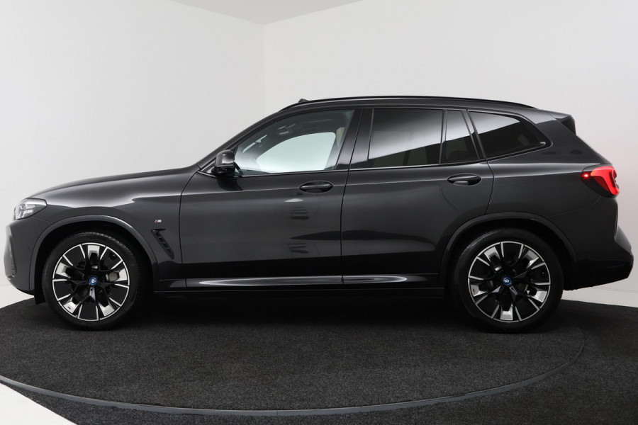 BMW iX3 High Executive 80 kWh (PANORAMADAK, STOEL/STUUR VERWARMING, H/K AUDIO, CAMERA, ELEKTR STOELEN, HUD, CRUISE ADAPTIEF)