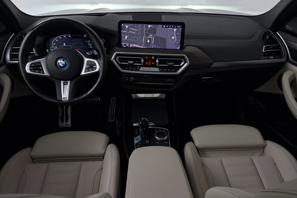 BMW iX3 High Executive 80 kWh (PANORAMADAK, STOEL/STUUR VERWARMING, H/K AUDIO, CAMERA, ELEKTR STOELEN, HUD, CRUISE ADAPTIEF)