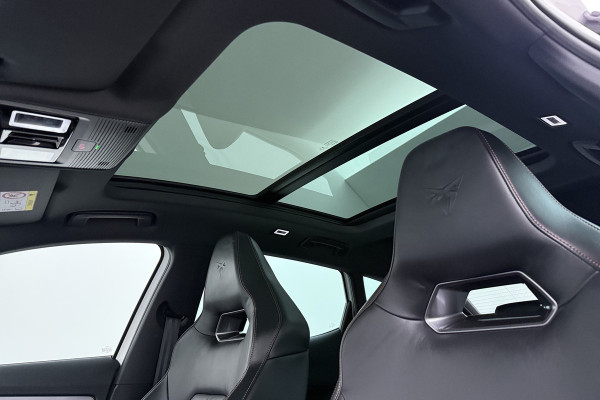 CUPRA Formentor 1.4 e-Hybrid VZ Copper Edition (PANORAMADAK, STOEL/STUUR VERWARMING, CAMERA, ELEKTR STOELEN, SENSOREN)