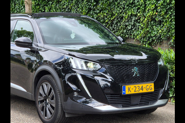 Peugeot E-2008 GT Ev 50 kWh 3 Fase Panorama 92% SoH Camera LED CarPlay EV GT 50 kWh