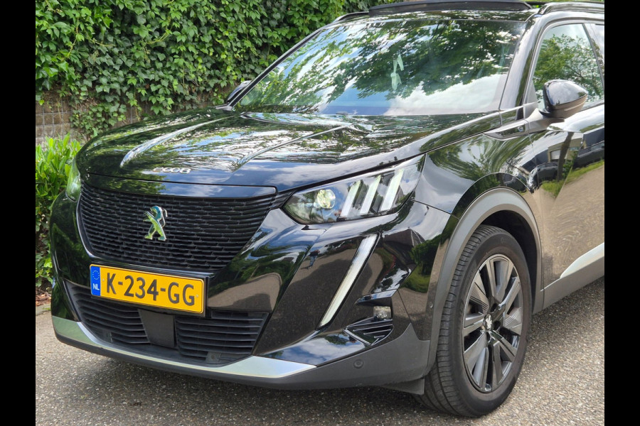 Peugeot E-2008 GT Ev 50 kWh 3 Fase Panorama 92% SoH Camera LED CarPlay EV GT 50 kWh