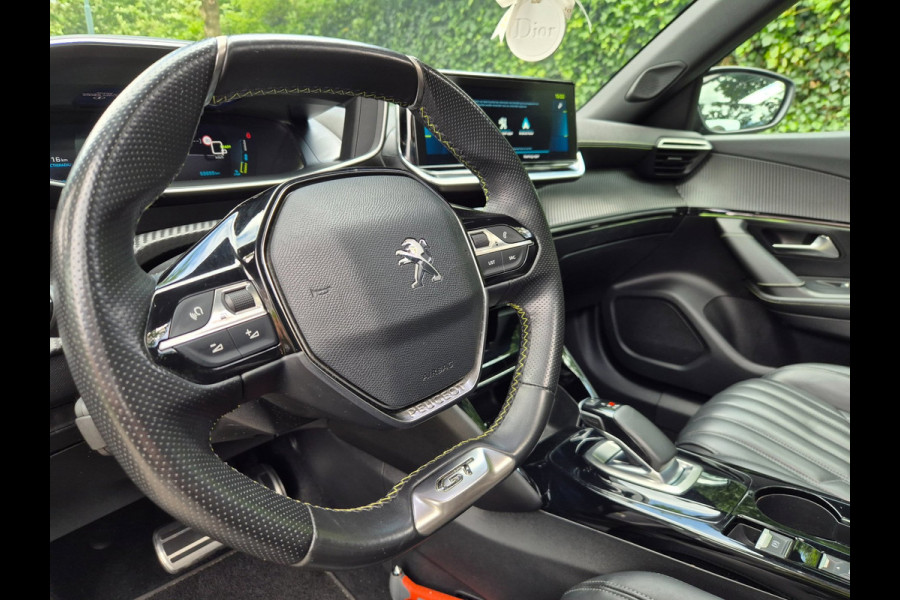 Peugeot E-2008 GT Ev 50 kWh 3 Fase Panorama 92% SoH Camera LED CarPlay EV GT 50 kWh