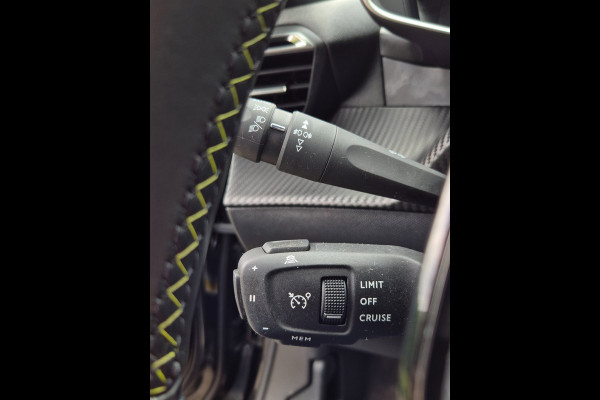 Peugeot E-2008 GT Ev 50 kWh 3 Fase Panorama 92% SoH Camera LED CarPlay EV GT 50 kWh