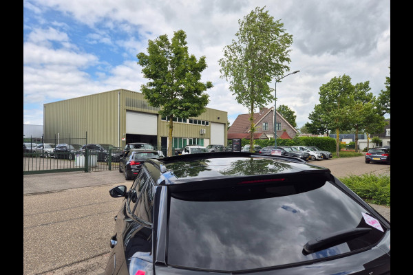 Peugeot E-2008 GT Ev 50 kWh 3 Fase Panorama 92% SoH Camera LED CarPlay EV GT 50 kWh