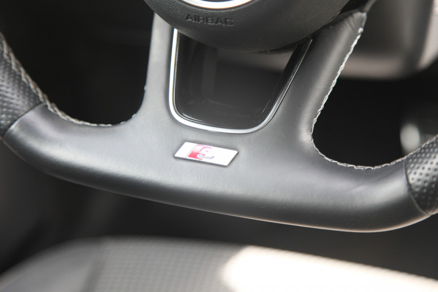 Audi A1 Sportback 35 TFSI S edition|Sonos|Keyles|