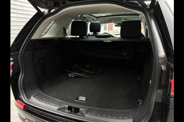 Land Rover Discovery Sport P300e 1.5 S Facelift | Trekh | Pano | Meridian | Memory | 12/23