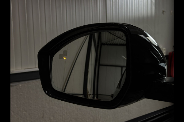Land Rover Discovery Sport P300e 1.5 S Facelift | Trekh | Pano | Meridian | Memory | 12/23