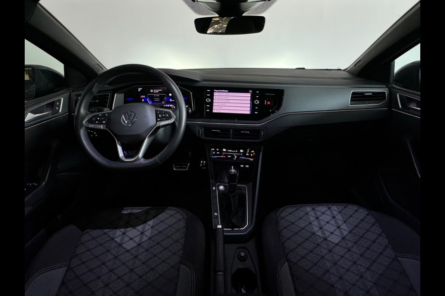 Volkswagen Taigo 1.0 TSI R-Line Edition Keyless|CarPlay|IQ