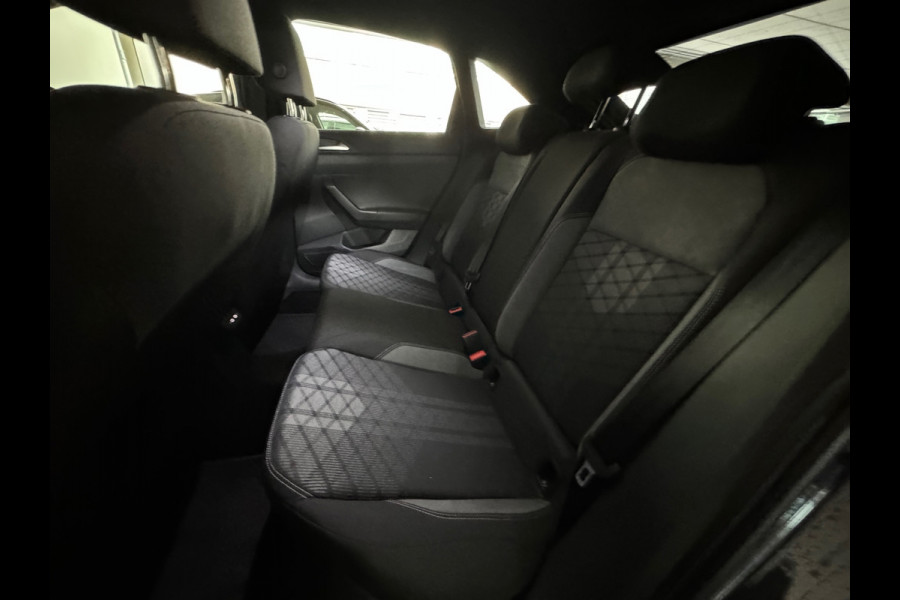 Volkswagen Taigo 1.0 TSI R-Line Edition Keyless|CarPlay|IQ