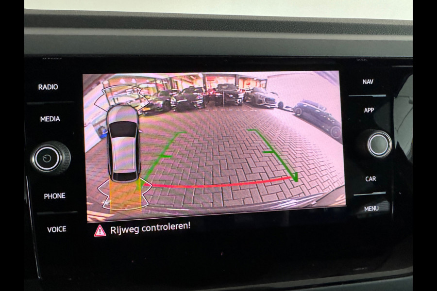 Volkswagen Taigo 1.0 TSI R-Line Edition Keyless|CarPlay|IQ
