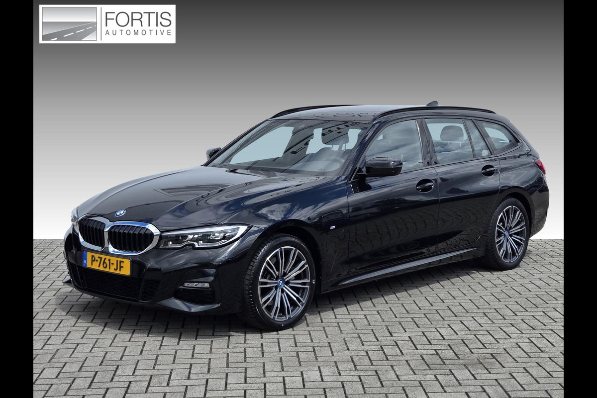 BMW 3 Serie Touring 320e Business Edition Plus NL-AUTO | LEDER | M-PAKKET| SOH 98%|