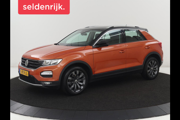 Volkswagen T-Roc 1.5 TSI Style Business | Trekhaak | Stoelverwarming | Camera | Carplay | Adaptive cruise | Navigatie | Parkeerhulp | DAB | Bluetooth | Climate control