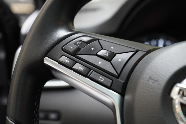 Nissan QASHQAI 1.3 DIG-T N-Connecta | 360 camera | Stoelverwarming | Panoramadak | Keyless | Navigatie