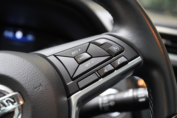 Nissan QASHQAI 1.3 DIG-T N-Connecta | 360 camera | Stoelverwarming | Panoramadak | Keyless | Navigatie