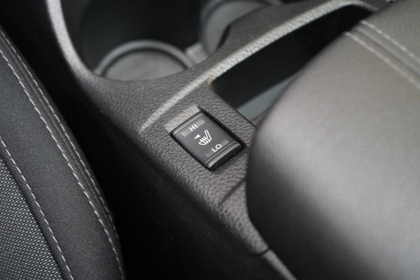 Nissan QASHQAI 1.3 DIG-T N-Connecta | 360 camera | Stoelverwarming | Panoramadak | Keyless | Navigatie