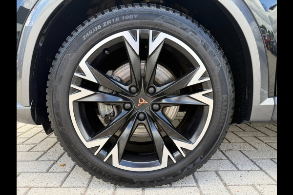 CUPRA Formentor 1.4 e-Hybrid Business | Camera | Carplay | PDC | ACC | Stuurverwarming |
