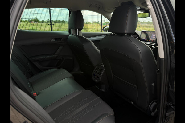 CUPRA Formentor 1.4 e-Hybrid Business | Camera | Carplay | PDC | ACC | Stuurverwarming |