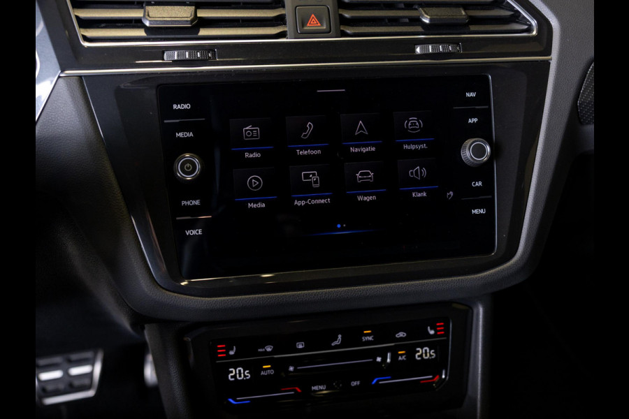 Volkswagen Tiguan 1.5 TSI 2x R-Line Blackstyle / 150pk / Panorama dak / Stoel en stuurverwarming / Head-up display /
