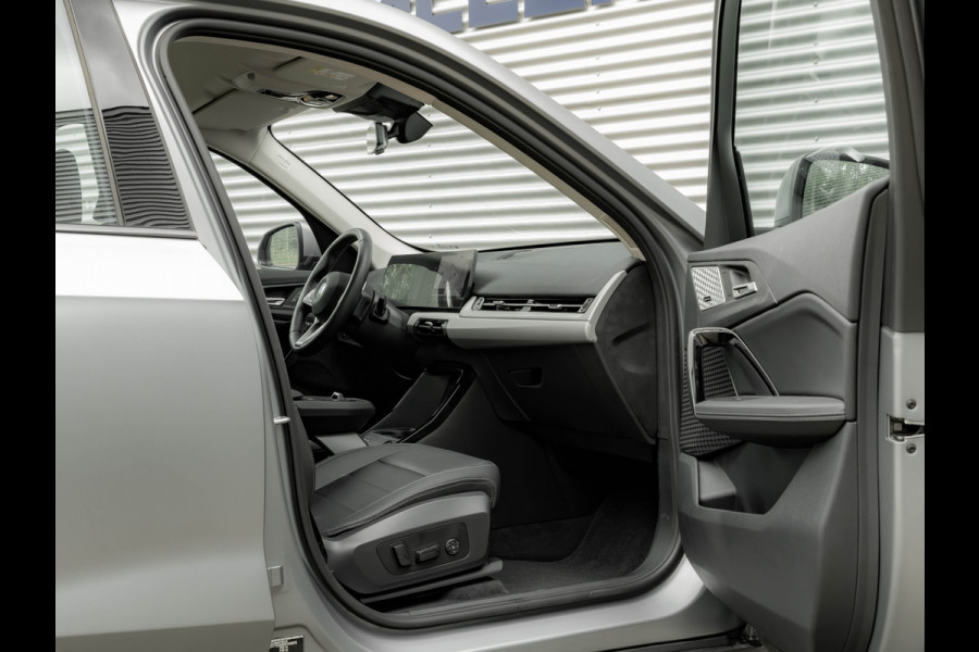 BMW iX1 eDrive20 - 67kWh - Memoryzetel - Massage - Harman Kardon - Camera