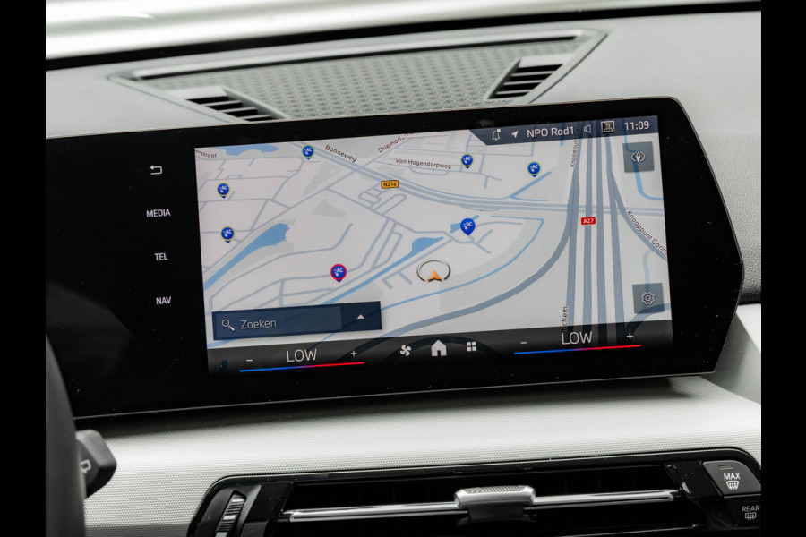 BMW iX1 eDrive20 - 67kWh - Memoryzetel - Massage - Harman Kardon - Camera