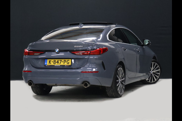 BMW 2 Serie Gran Coupé 220i M Sport [SCHUIFKANTELDAK, APPLE CARPLAY, TREKHAAK, ANDROID, CRUISE, STOELVERWARMING, PDC, DIGITAL DASH, VOL LEDER, NAVIGATIE, NIEUWSTAAT]
