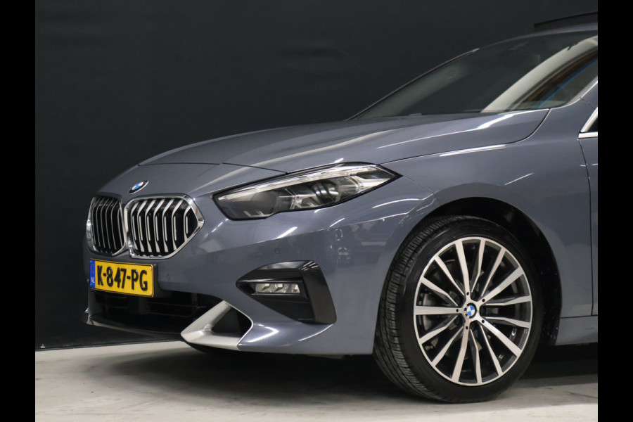 BMW 2 Serie Gran Coupé 220i M Sport [SCHUIFKANTELDAK, APPLE CARPLAY, TREKHAAK, ANDROID, CRUISE, STOELVERWARMING, PDC, DIGITAL DASH, VOL LEDER, NAVIGATIE, NIEUWSTAAT]