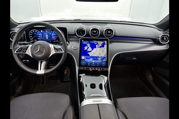 Mercedes-Benz C-Klasse 180 Star Edition | Lichtmetalen velgen | Navigatie | Parking support  met camera achter | Inclusief 24 maanden MB Certified garantie voor Europa.