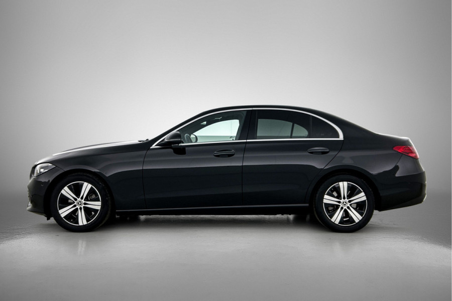 Mercedes-Benz C-Klasse 180 Star Edition | Lichtmetalen velgen | Navigatie | Parking support  met camera achter | Inclusief 24 maanden MB Certified garantie voor Europa.