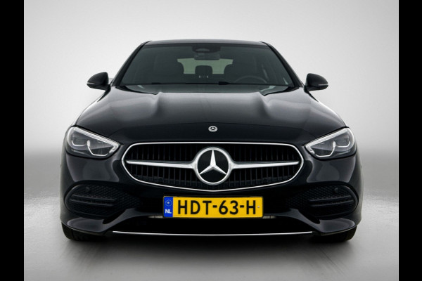 Mercedes-Benz C-Klasse 180 Star Edition | Lichtmetalen velgen | Navigatie | Parking support  met camera achter | Inclusief 24 maanden MB Certified garantie voor Europa.