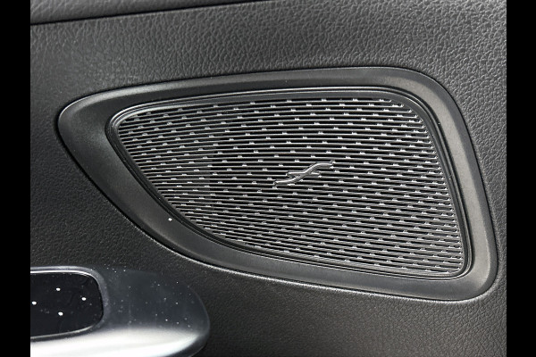 Mercedes-Benz C-Klasse 180 Star Edition | Lichtmetalen velgen | Navigatie | Parking support  met camera achter | Inclusief 24 maanden MB Certified garantie voor Europa.