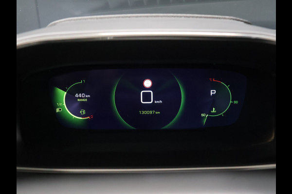 Peugeot 208 1.2 GT Pack [PANORAMADAK, CAMERA, APPLE CARPLAY, TREKHAAK, ANDROID, PDC, STOELVERWARMING, CRUISE, LANE ASSIST, MULTI FUNCTIONEEL STUURWIEL, LED, AUTOMAAT, NAVIGATIE, NIEUWSTAAT]