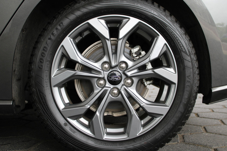 Ford Focus 1.0 EcoBoost Hybrid ST Line X | Panoramadak | Matrix | Winterpack |