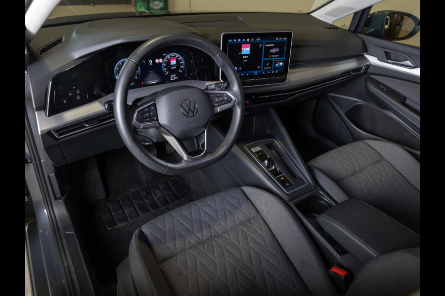 Volkswagen Golf Variant 1.5 eTSI Life Edition / 150pk / Stoel en stuur verwarming /