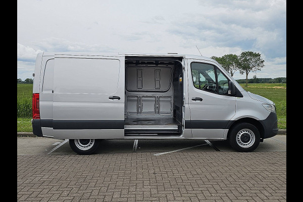 Mercedes-Benz Sprinter 315 1.9 CDI L2H1 RWD L2H1 RWD Mbux Airco Euro6 Trekhaak Camera 1e Eigenaar