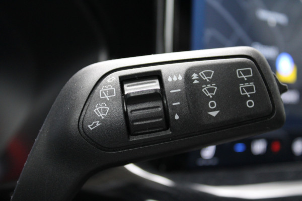 Ford Focus 1.0 EcoBoost Hybrid ST Line X | Panoramadak | Matrix | Winterpack |