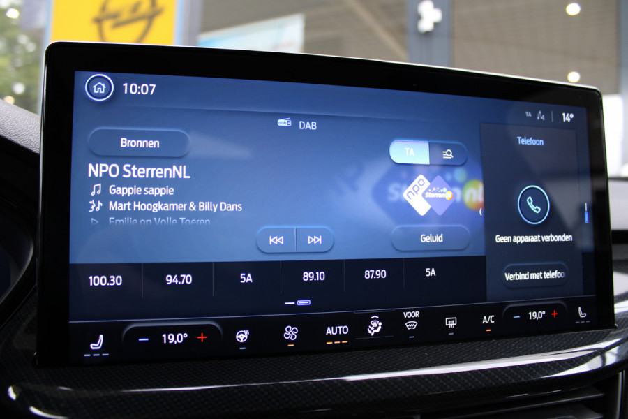 Ford Focus 1.0 EcoBoost Hybrid ST Line X | Panoramadak | Matrix | Winterpack |