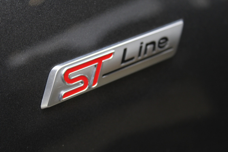 Ford Focus 1.0 EcoBoost Hybrid ST Line X | Panoramadak | Matrix | Winterpack |