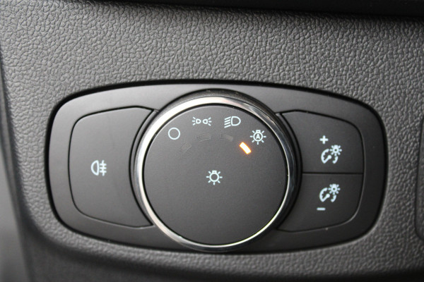 Ford Focus 1.0 EcoBoost Hybrid ST Line X | Panoramadak | Matrix | Winterpack |