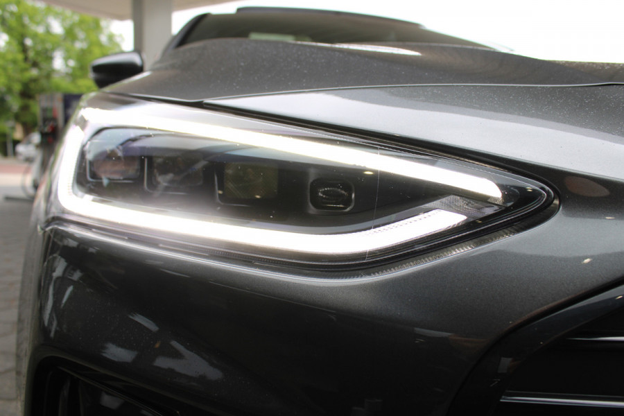 Ford Focus 1.0 EcoBoost Hybrid ST Line X | Panoramadak | Matrix | Winterpack |