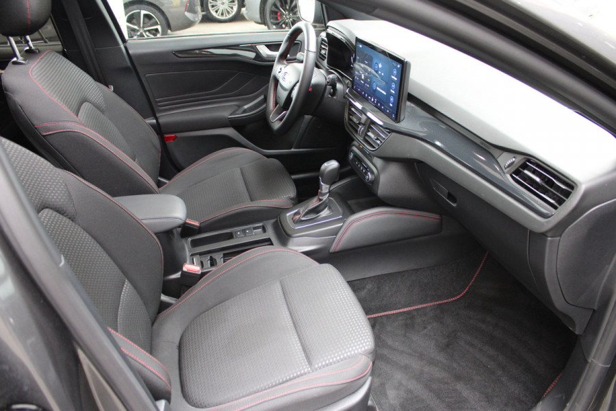 Ford Focus 1.0 EcoBoost Hybrid ST Line X | Panoramadak | Matrix | Winterpack |