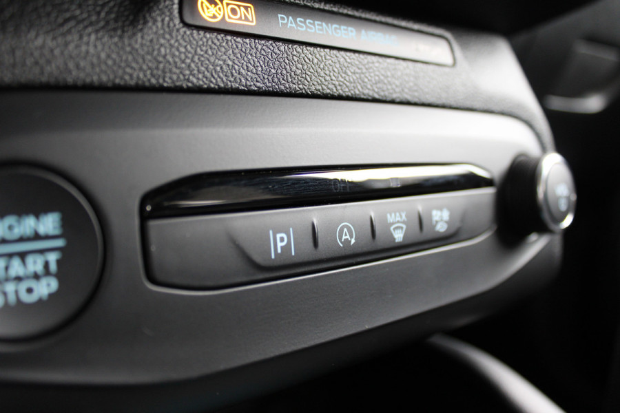 Ford Focus 1.0 EcoBoost Hybrid ST Line X | Panoramadak | Matrix | Winterpack |