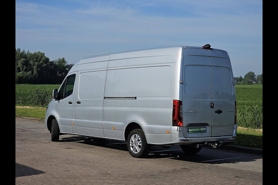 Mercedes-Benz Sprinter 319 1.9 CDI L3H2 RWD L3H2 Maxi LED 2x Schuif 3.5t-Trekhaak Mbux10 Distronic AAC 360 Camera Navi LM Velgen 190 PK